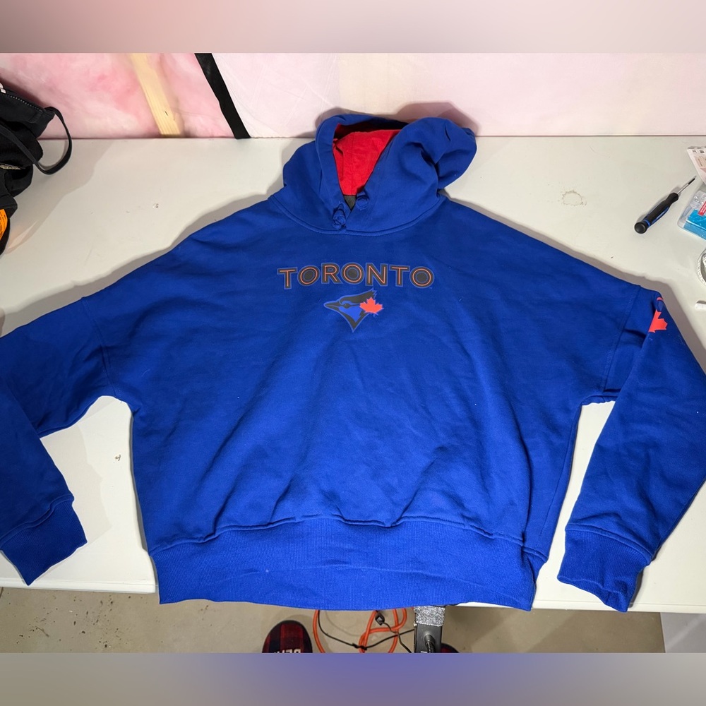 New Era Toronto Blue Jays City Connect  Hoodie  - Women’s Large